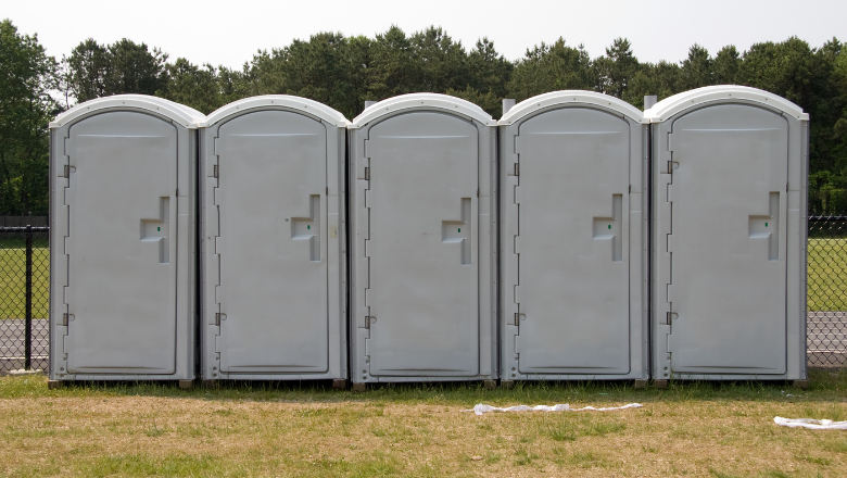 Renting high end porta potties